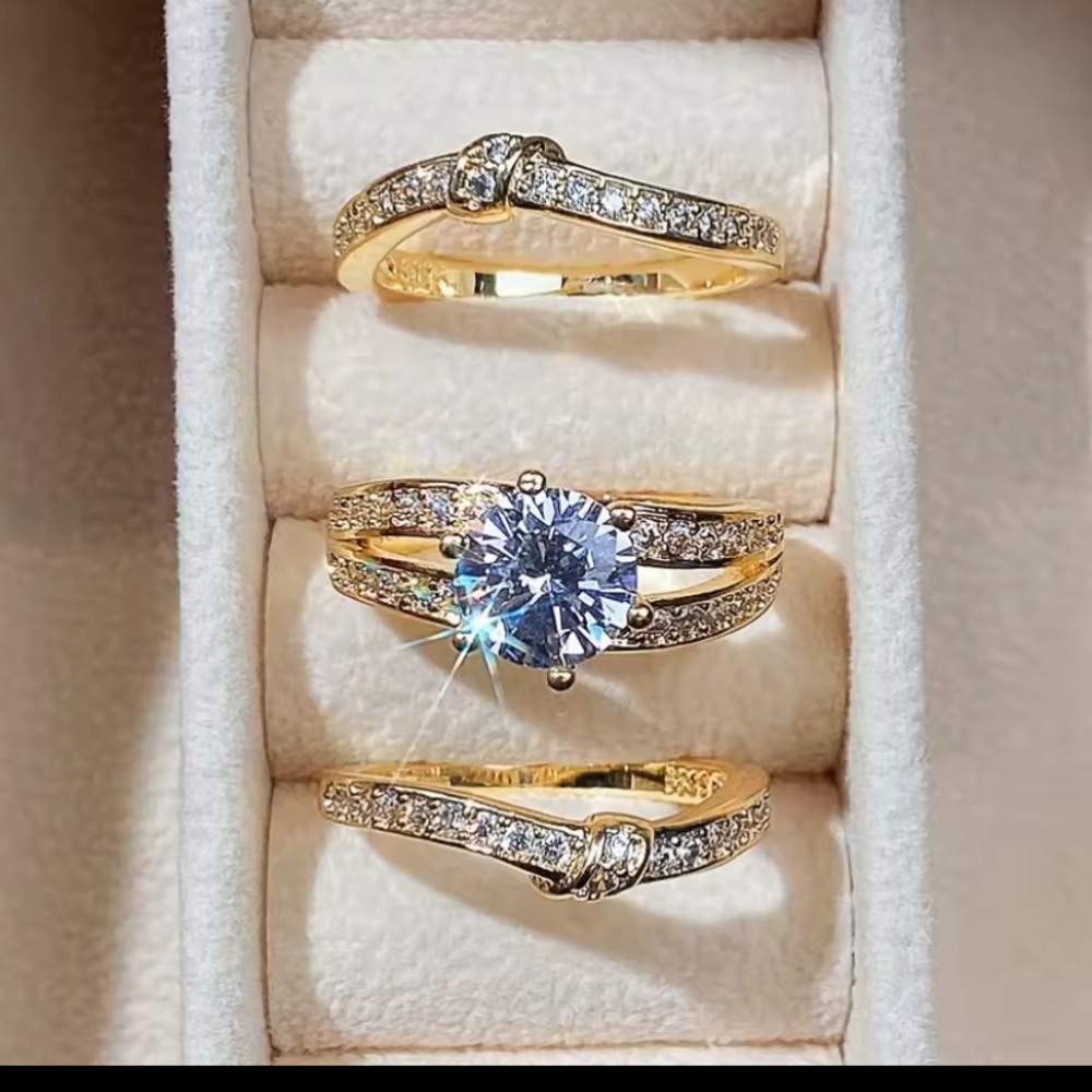 18k Gold Plated & Moissanite Stack Ring Set - Sparkling Center Stone